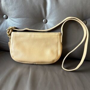 Vintage COACH Sonoma Mini Zip Purse Handbag Natural
Grain Leather 4313
